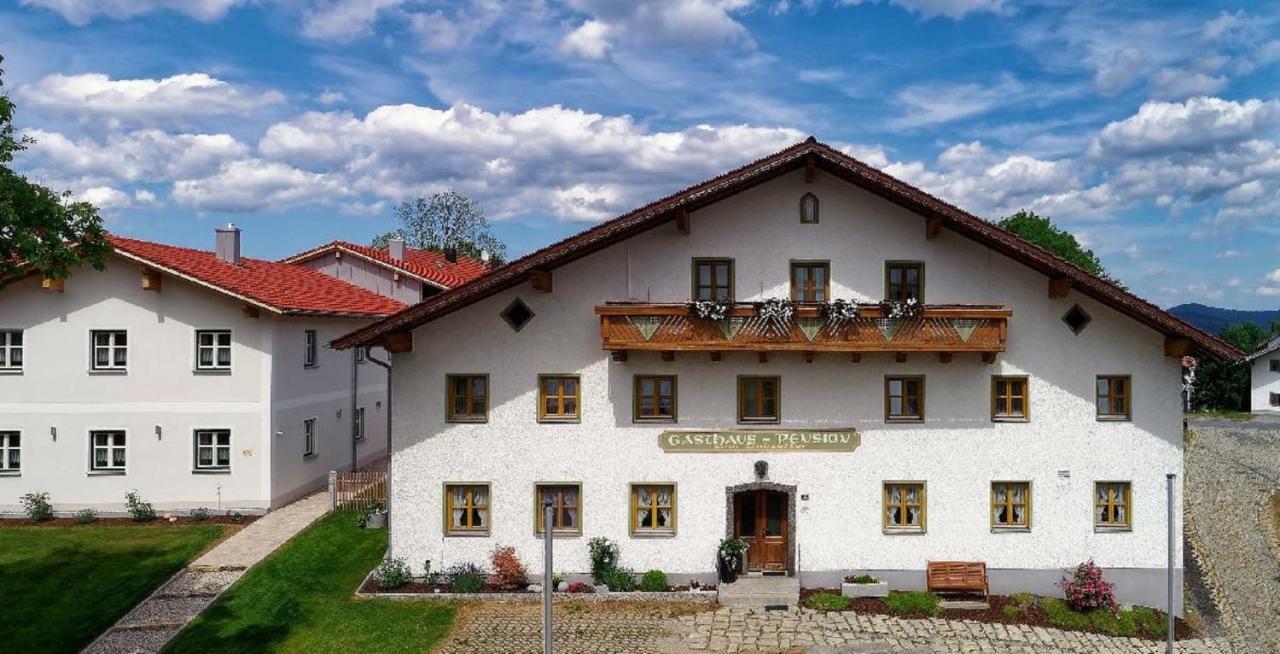 Pension Und Ferienchalets Zum Lebzelter Фрайунґ Екстер'єр фото